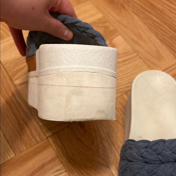 Robert Clergerie Braided Slide Sandals - Cream and Black - Picture 9 of 16